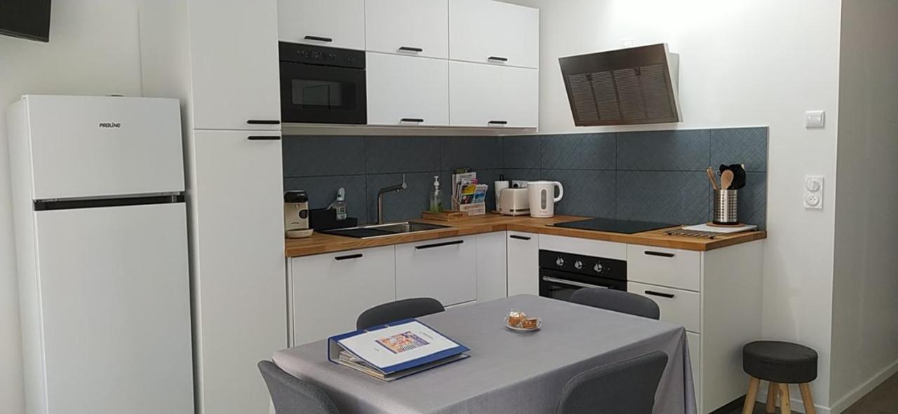 Appartement Et Lumineux Logement, Au Cœur De Cabourg